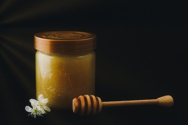 Natural raw honey